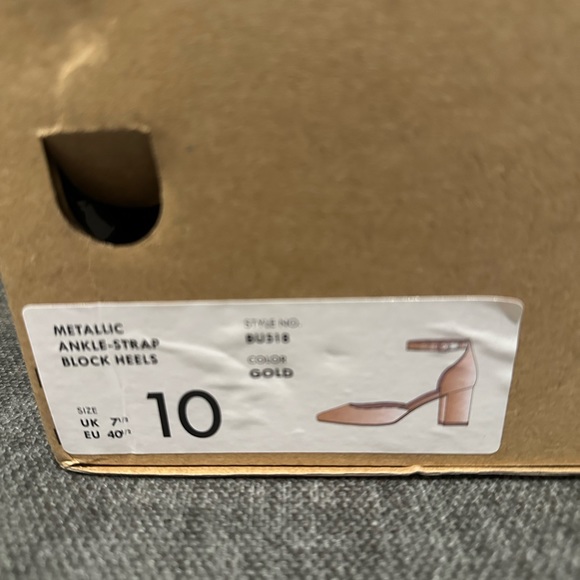 J Crew Gold Block Heels - Picture 2 of 6